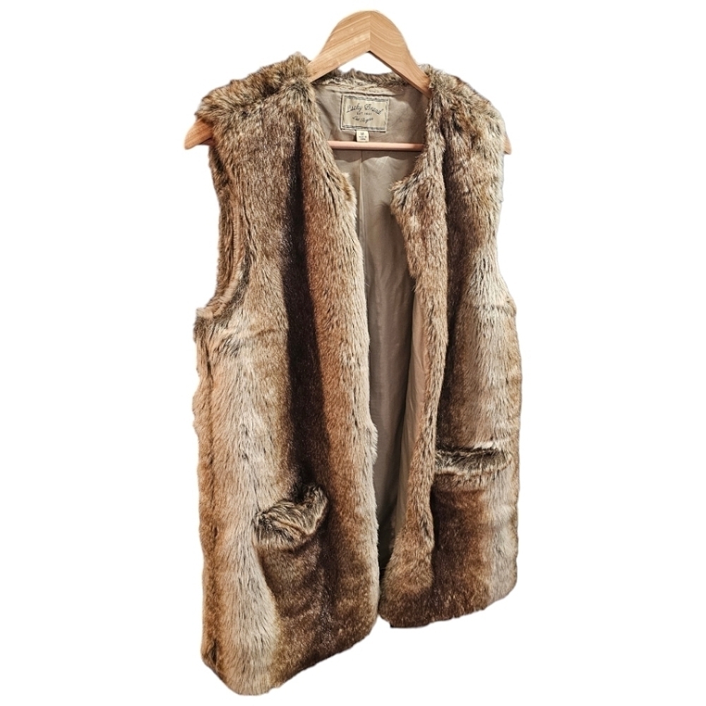 Lucky Brand Boho Faux Fur Sleeveless Open Front Vest Size Medium Pockets Soft - Picture 2 of 10